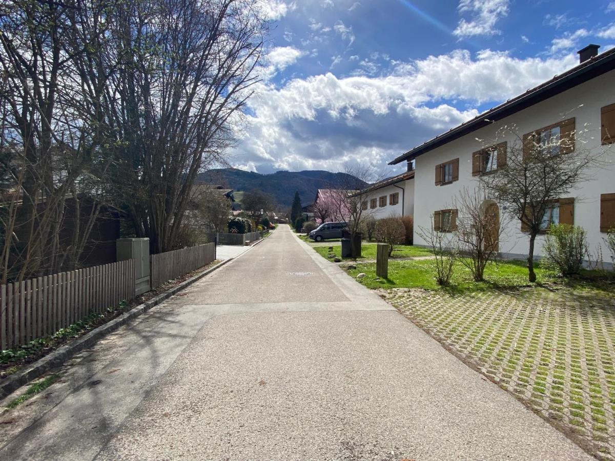 Modern Eingerichtete Wohnung Mit 2 Schlafzimmern ベルゲン エクステリア 写真