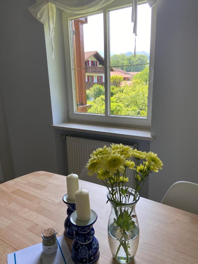 Modern Eingerichtete Wohnung Mit 2 Schlafzimmern ベルゲン エクステリア 写真